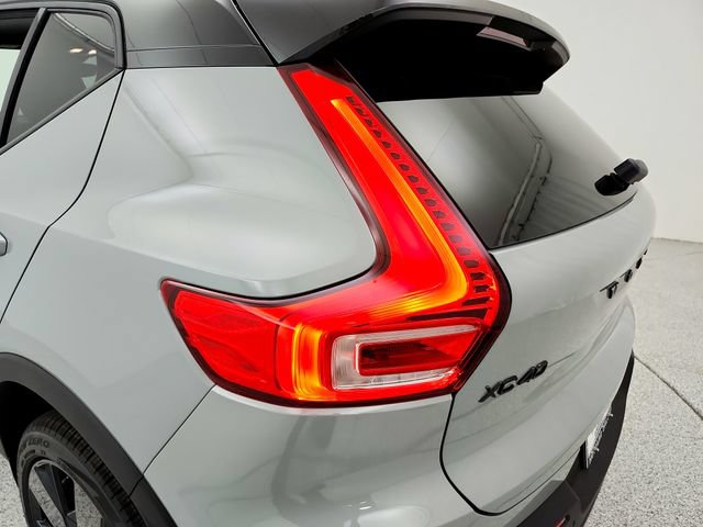 New 2026 Volvo XC40 B5 Ultra w/ Climate Package AWD/4WD image 28