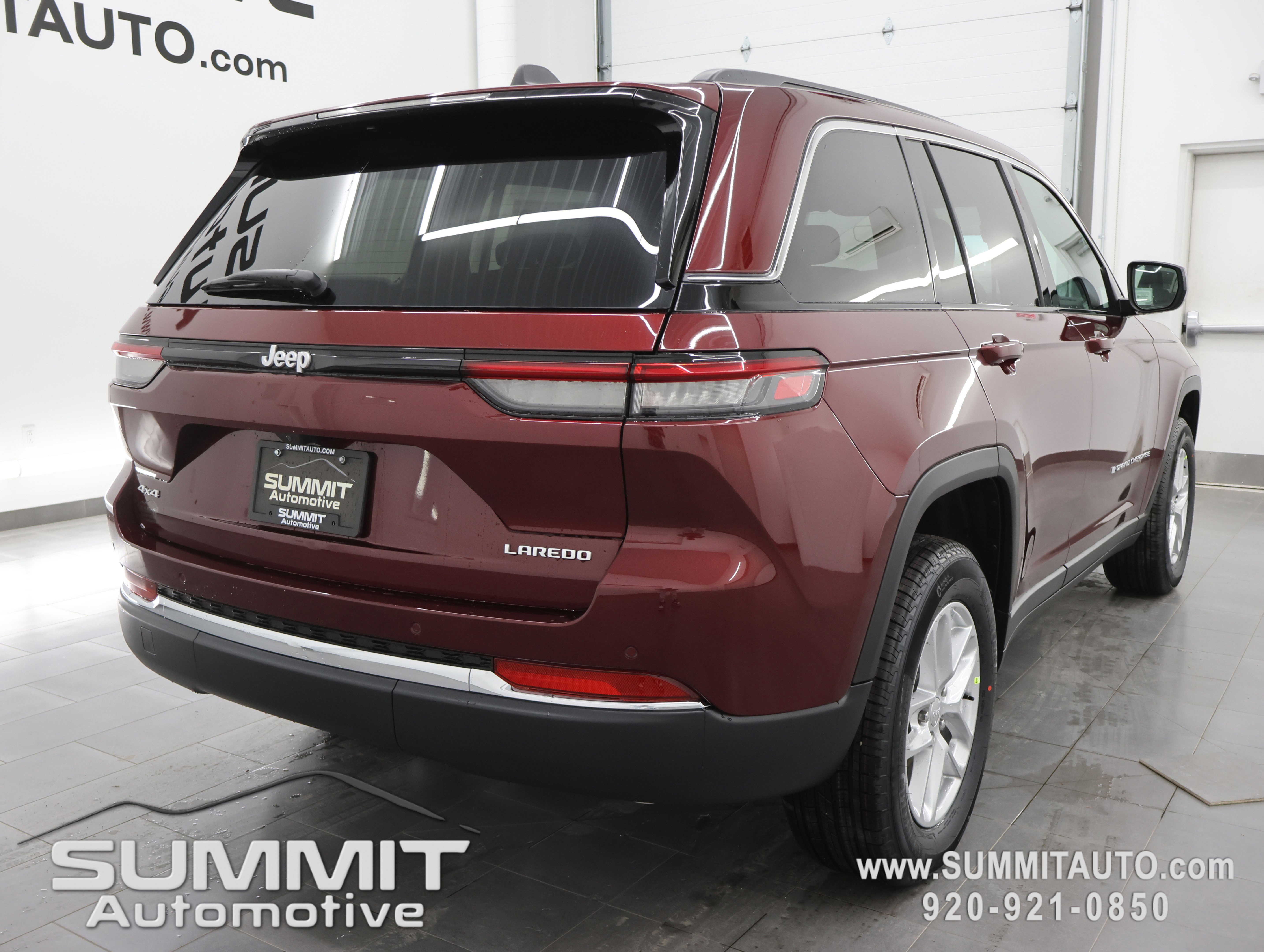 New 2026 Jeep Grand Cherokee Laredo X image 5