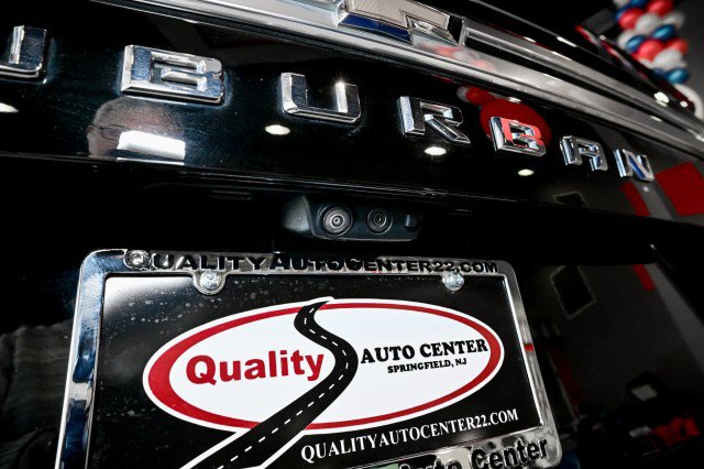 Used 2024 Chevrolet Suburban High Country AWD/4WD image 22