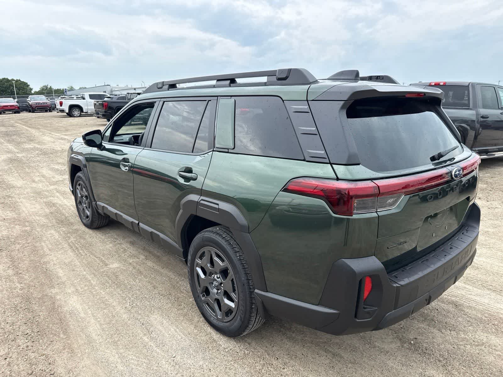 Certified 2026 Subaru Outback Premium AWD/4WD image 2