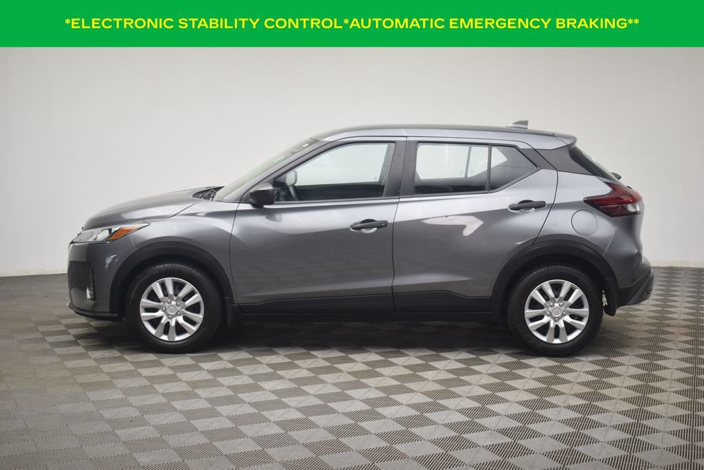 Used 2023 Nissan Kicks S FWD image 13