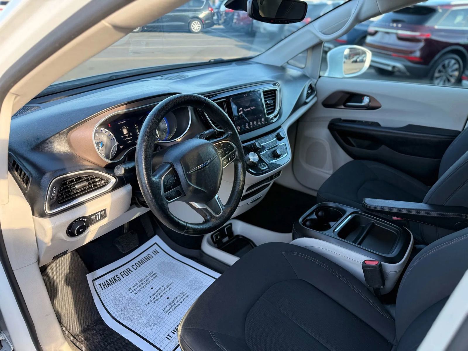 Used 2019 Chrysler Pacifica Touring Plus w/ Advanced Safetytec Group image 11