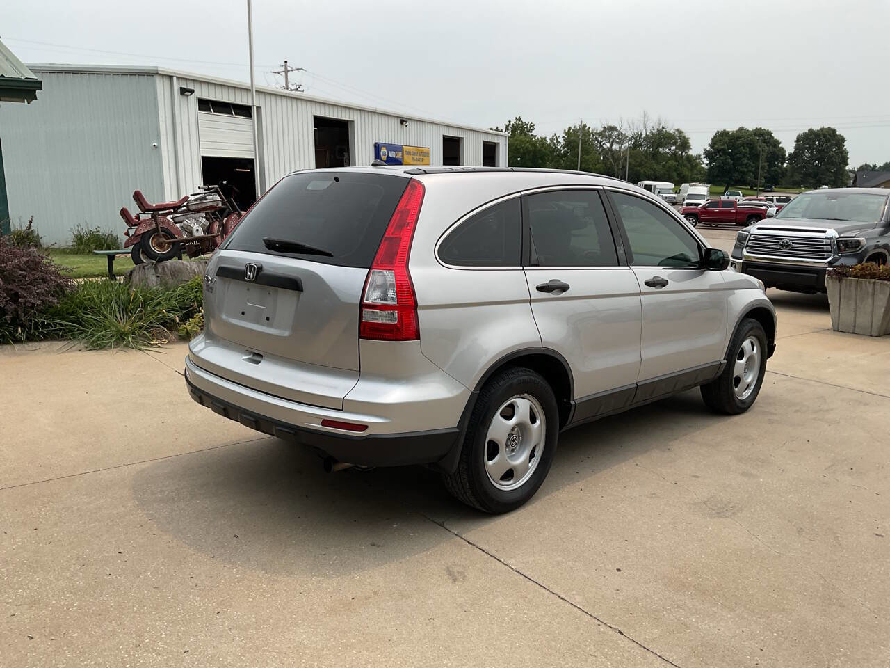 Used 2011 Honda CR-V LX image 9