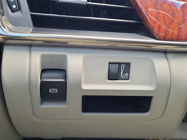 Used 2017 Cadillac CTS Sedan RWD image 19