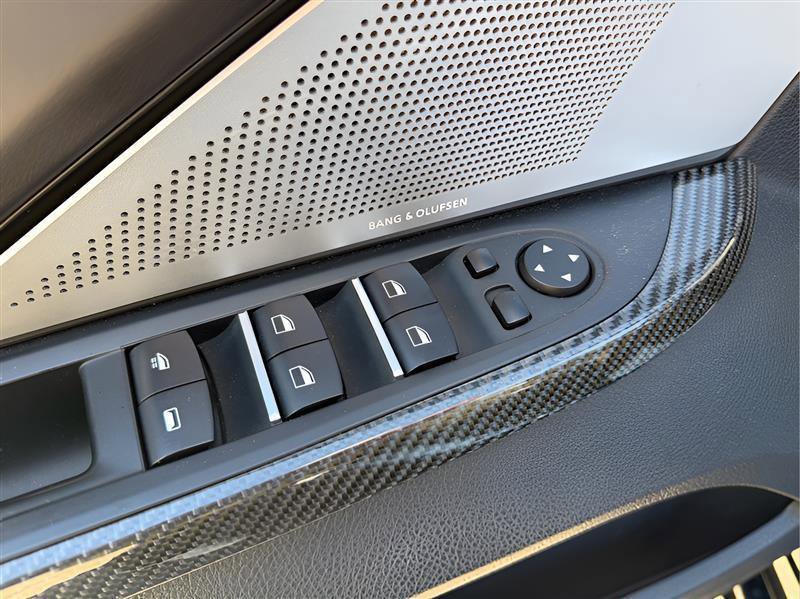 Used 2017 BMW M6 Convertible image 28