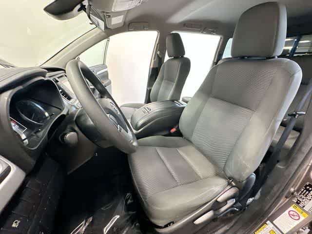 Used 2019 Toyota Highlander LE AWD/4WD image 14