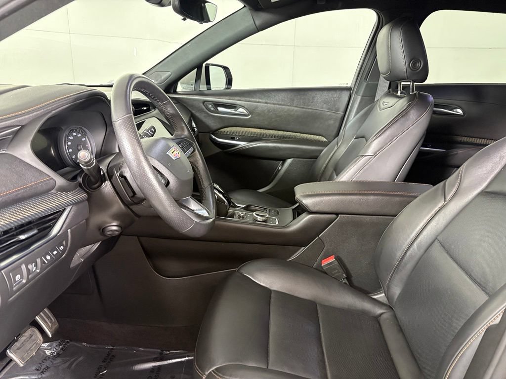 Used 2022 Cadillac XT4 Sport AWD/4WD image 21