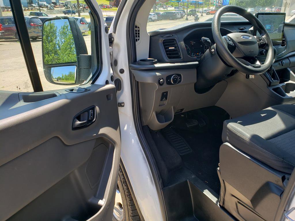 Used 2022 Ford Transit 250 Low Roof AWD image 16