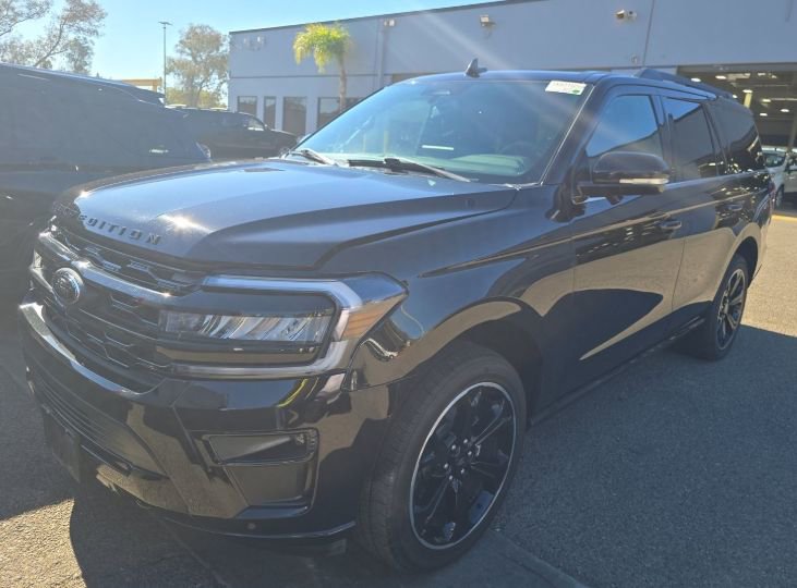 Certified 2022 Ford Expedition Limited image 1