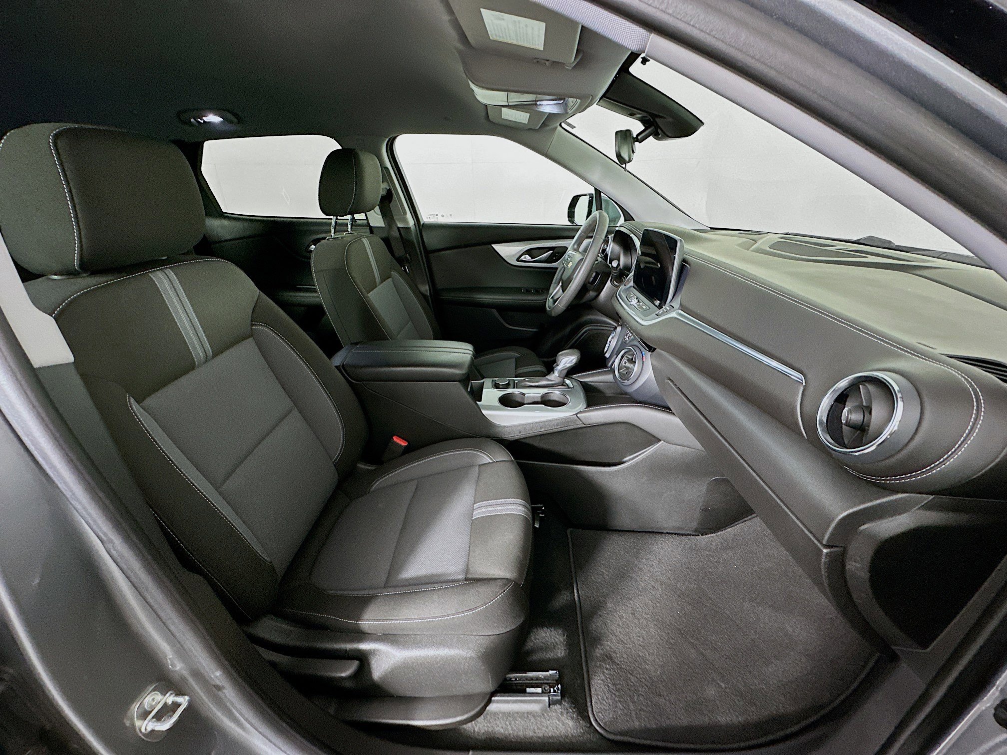 Used 2023 Chevrolet Blazer LT image 30