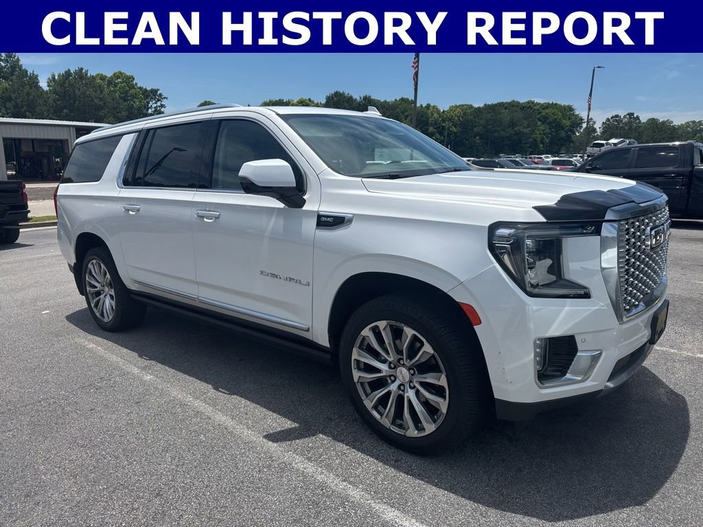 Used 2021 GMC Yukon XL Denali w/ Denali Premium Package AWD/4WD image 2
