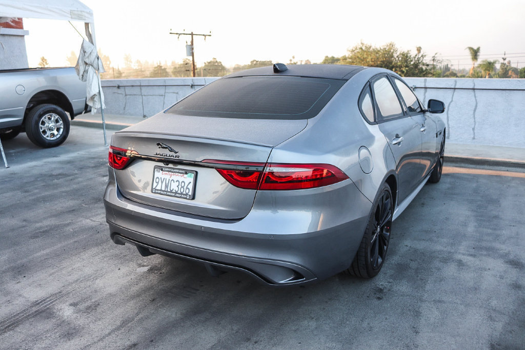 Used 2024 Jaguar XF R-Dynamic SE AWD/4WD image 9