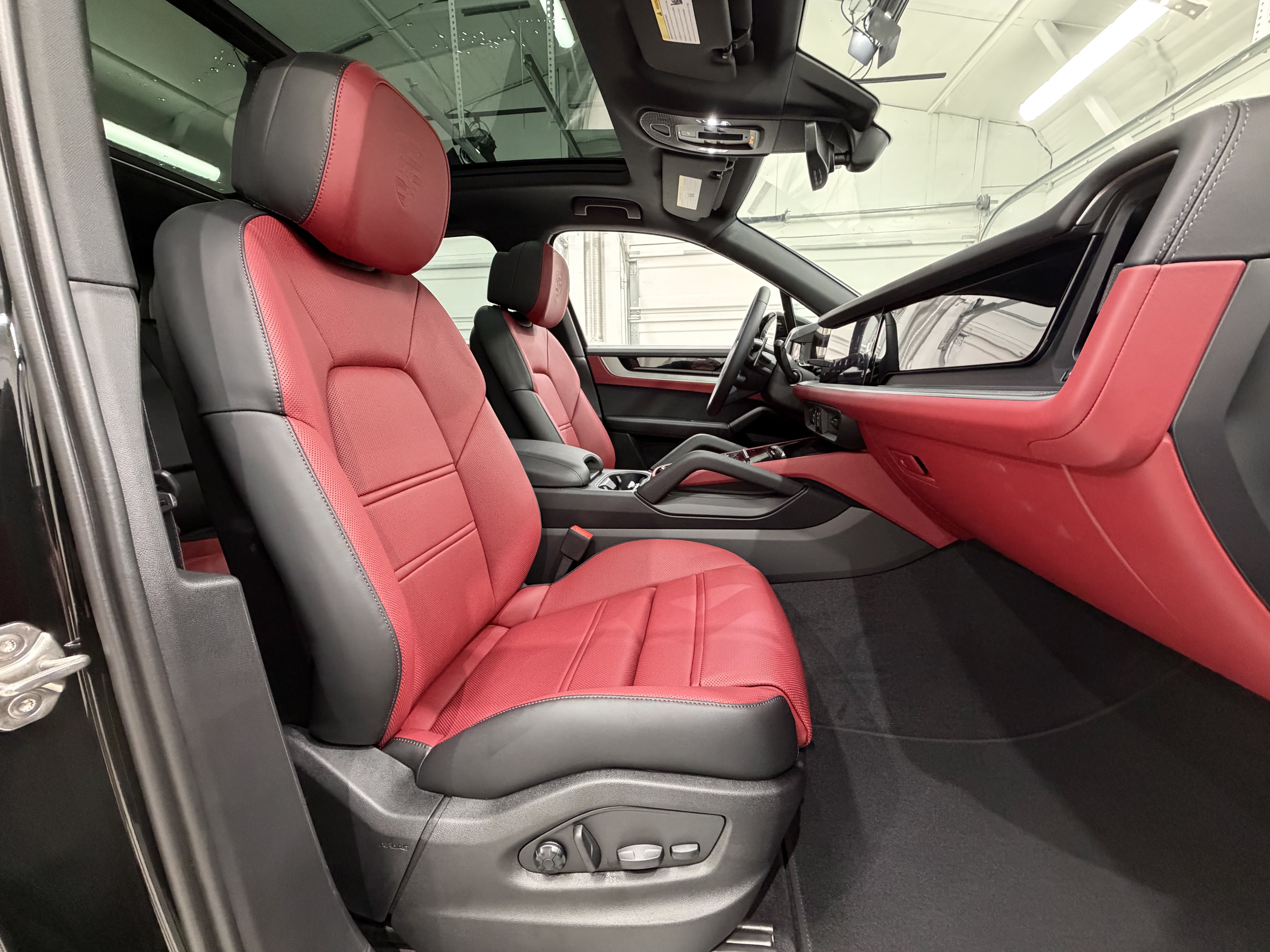 New 2026 Porsche Cayenne AWD/4WD image 23