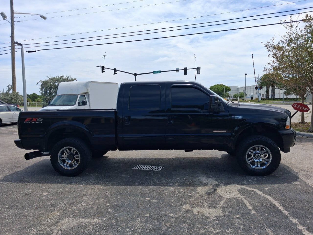 Used 2003 Ford F250 XL AWD/4WD image 5
