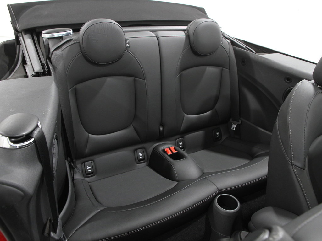 Certified 2023 MINI Cooper S image 18