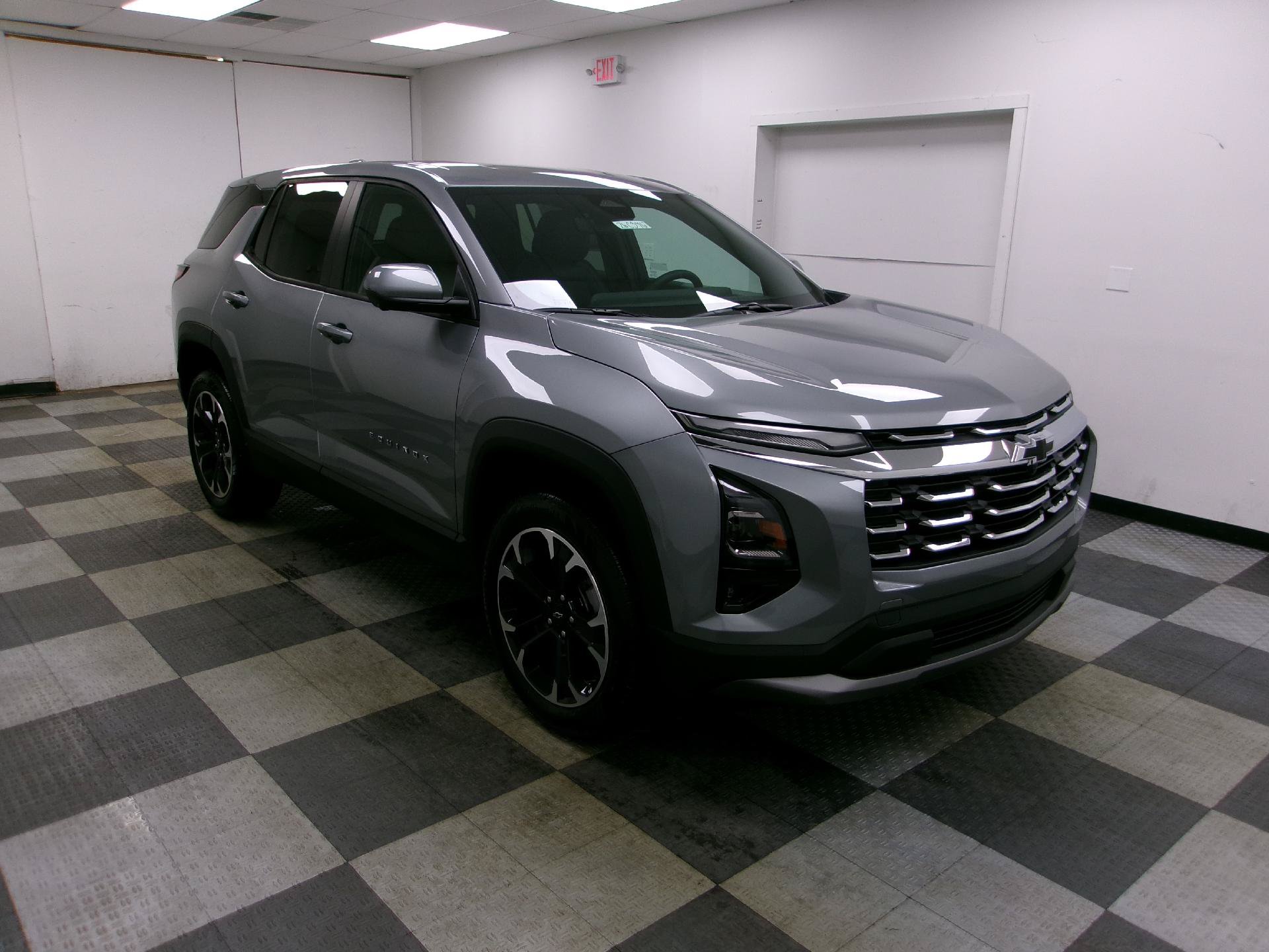 New 2026 Chevrolet Equinox LT AWD/4WD image 15