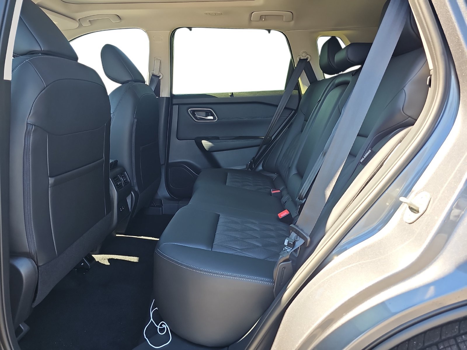 New 2026 Nissan Rogue Platinum AWD/4WD image 14