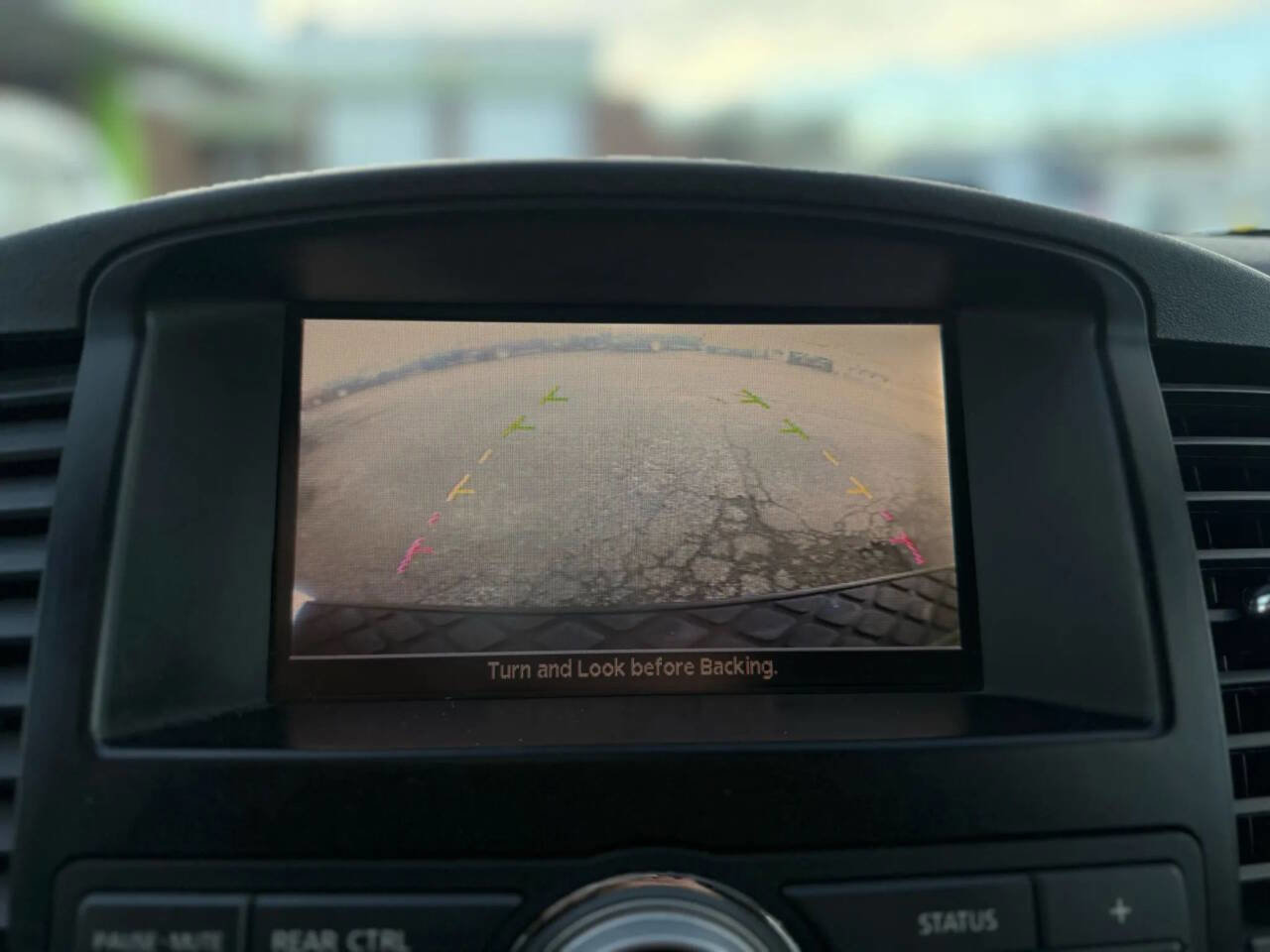 Used 2010 Nissan Pathfinder SE w/ SE Premium Journey Pkg image 22