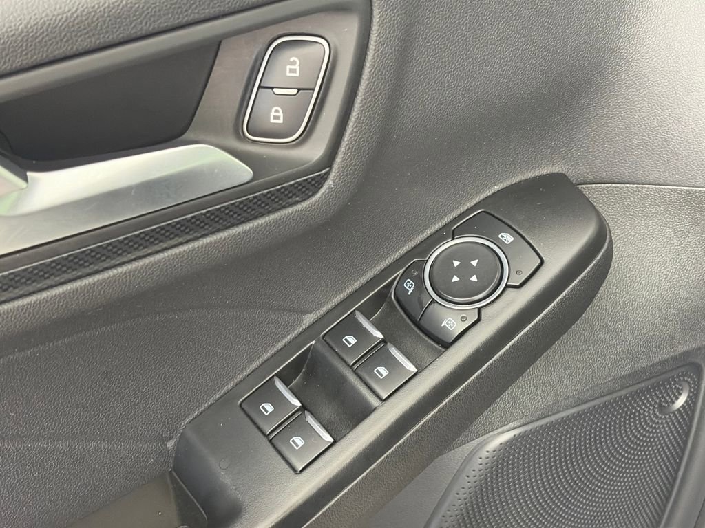 Certified 2025 Ford Escape ST-Line Select image 25