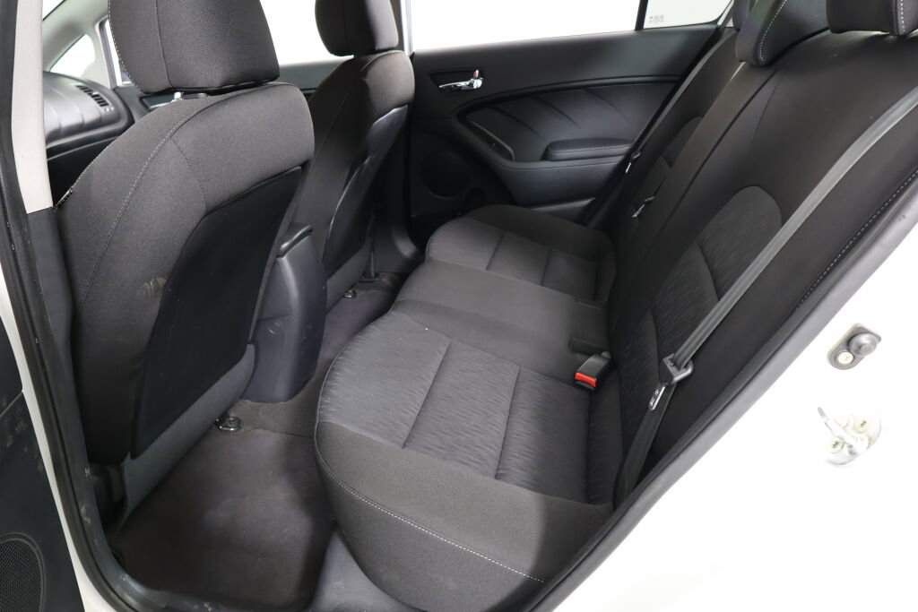 Used 2016 Kia Forte LX image 17