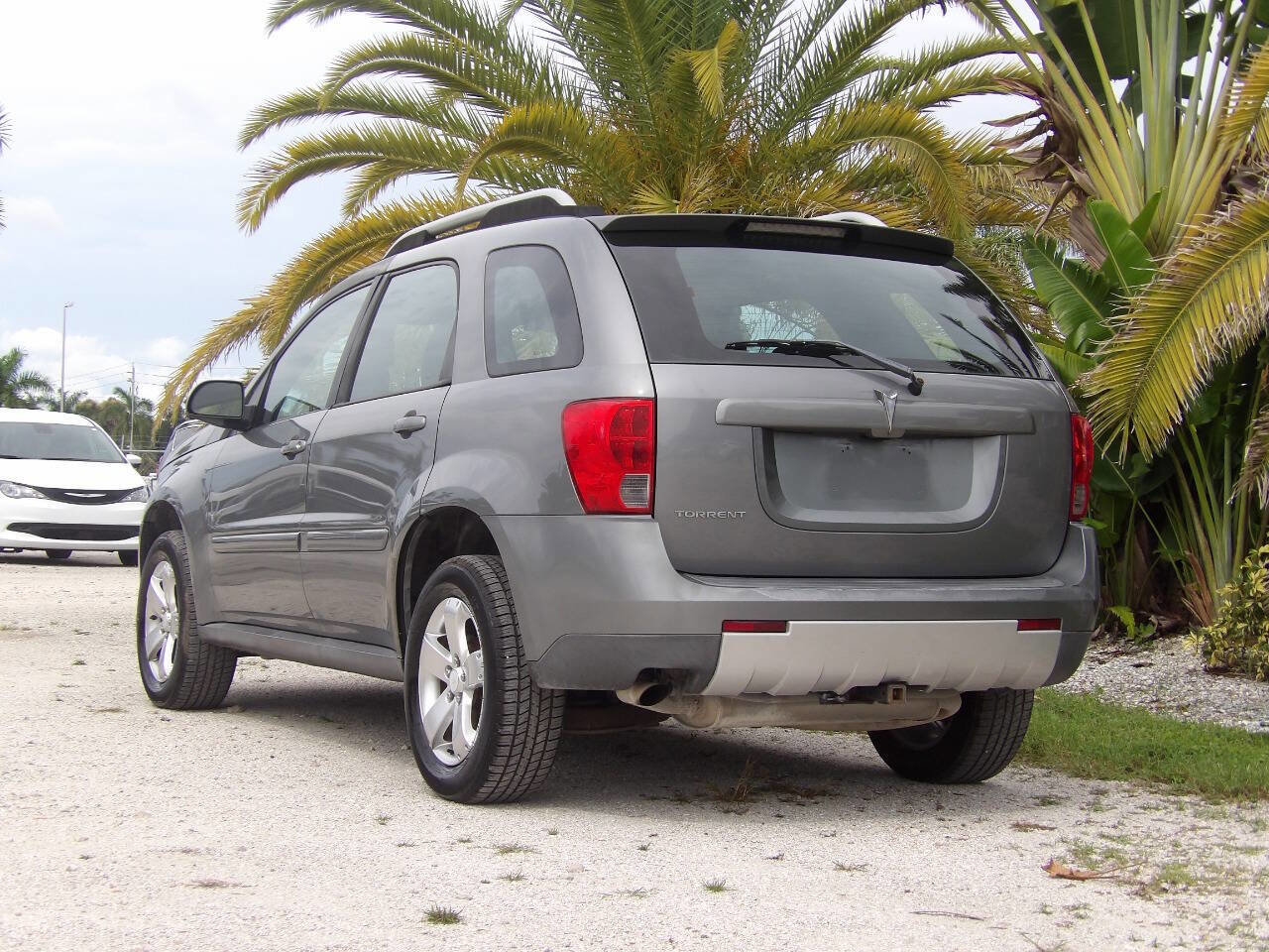 Used 2006 Pontiac Torrent 2WD image 4