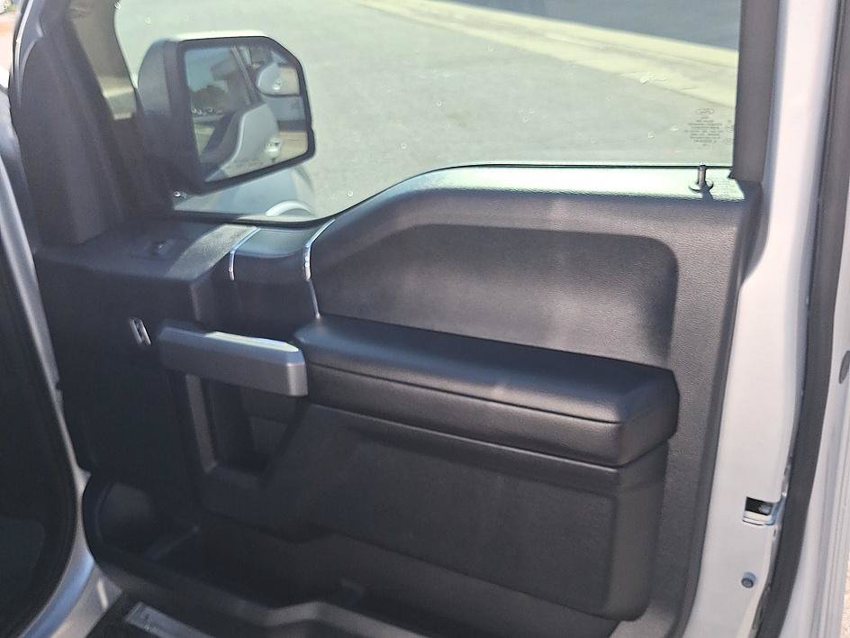 Used 2018 Ford F150 XLT w/ Equipment Group 302A Luxury AWD/4WD image 25