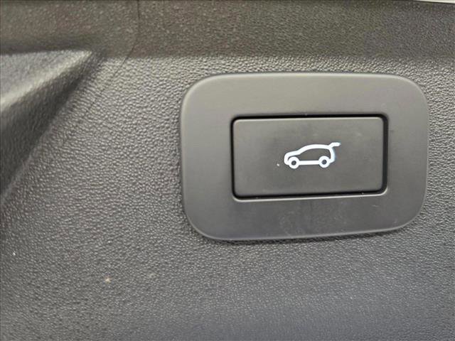 Used 2024 Land Rover Discovery Sport S image 14