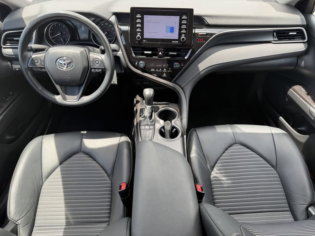 Used 2024 Toyota Camry SE FWD image 13
