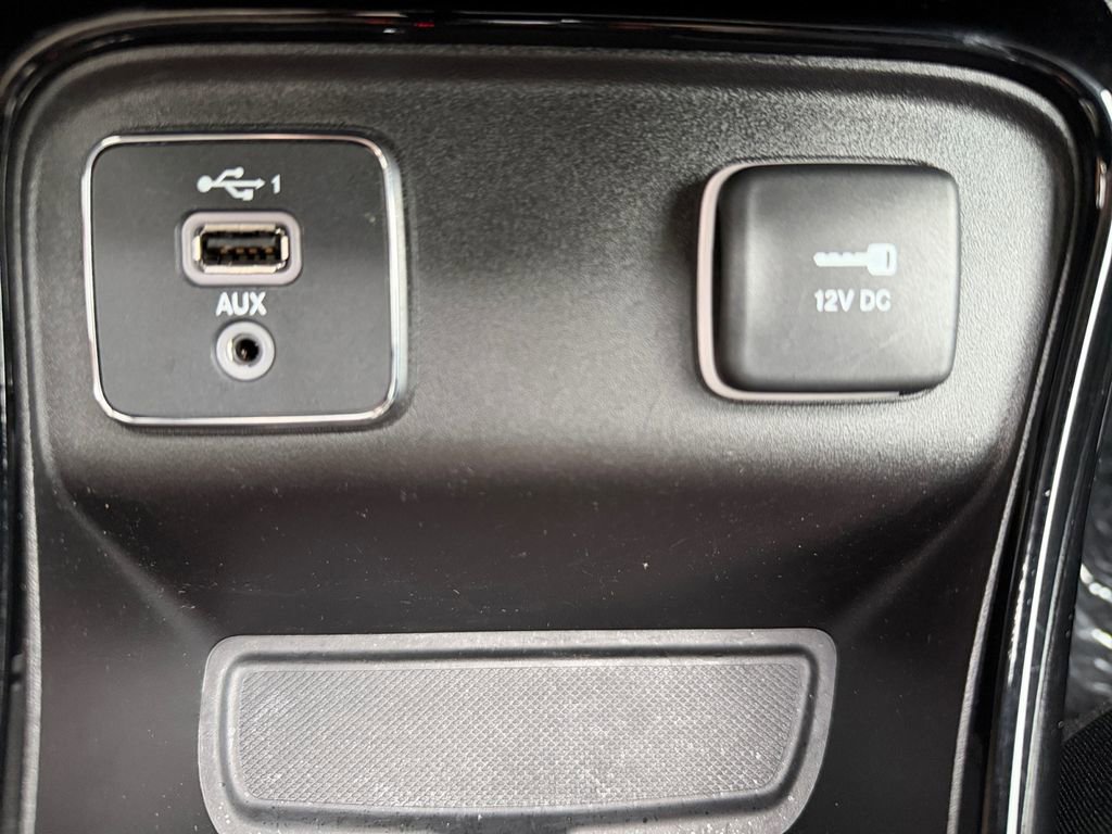 Used 2019 Jeep Compass Altitude image 28