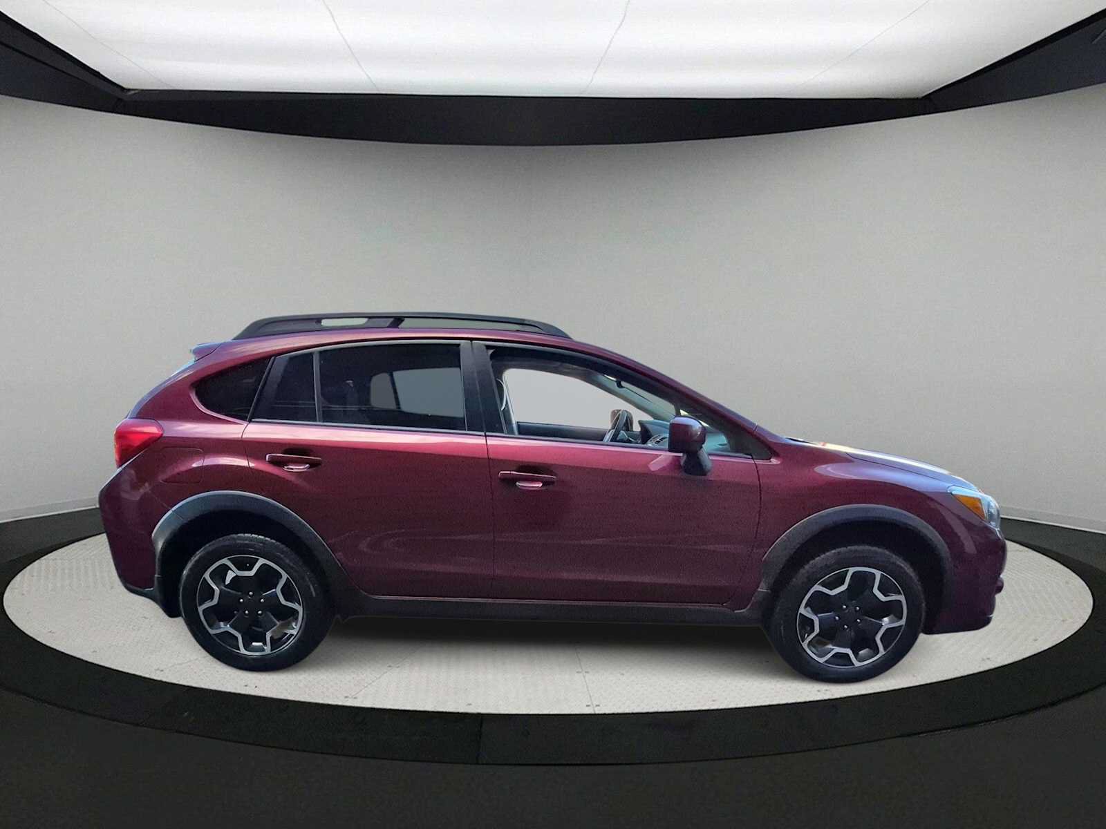 Used 2015 Subaru Crosstrek 2.0i Premium w/ Moonroof Package AWD/4WD image 9