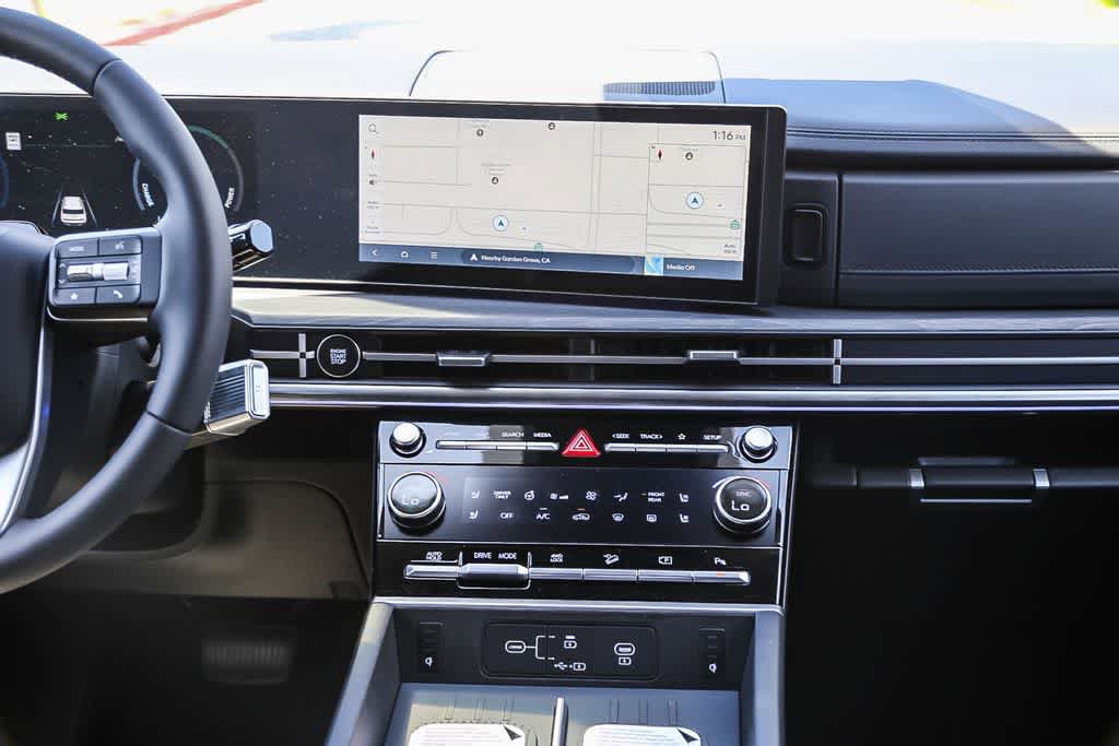 New 2026 Hyundai Santa Fe Limited AWD/4WD image 13