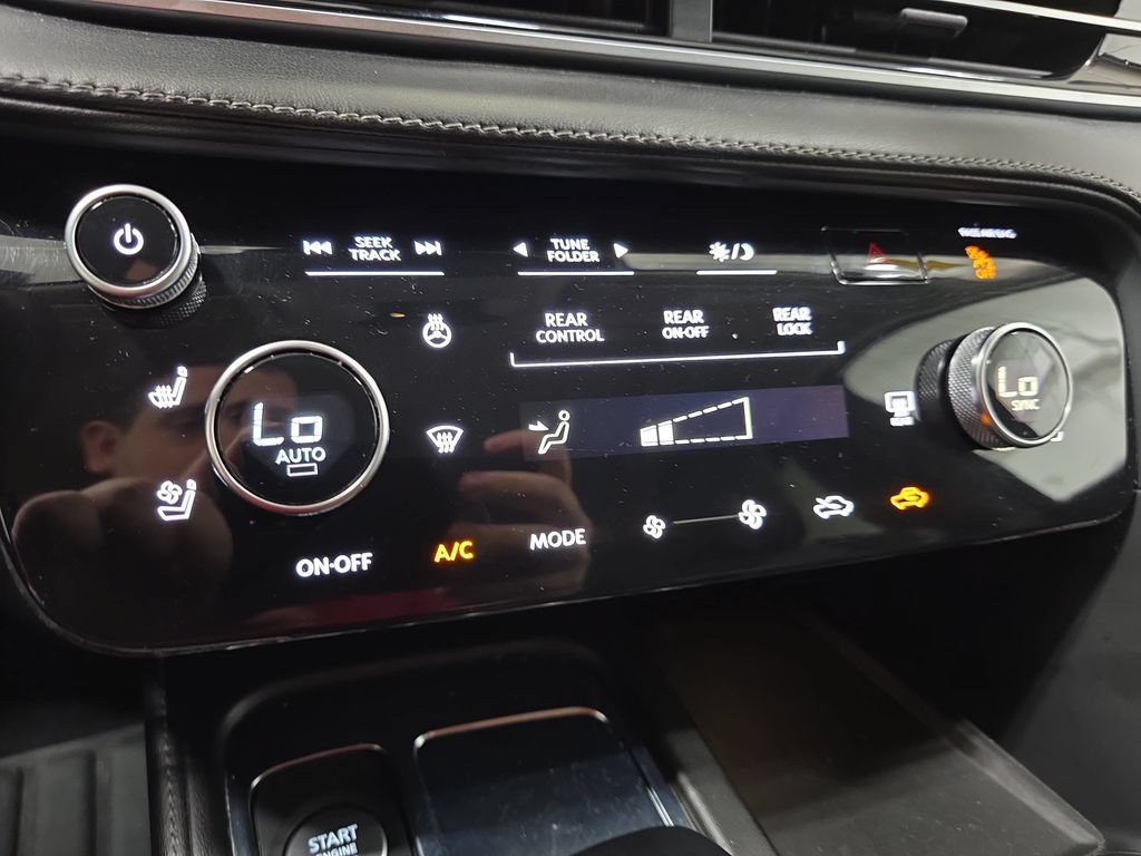 Used 2023 INFINITI QX60 Luxe w/ Cargo Package AWD/4WD image 23