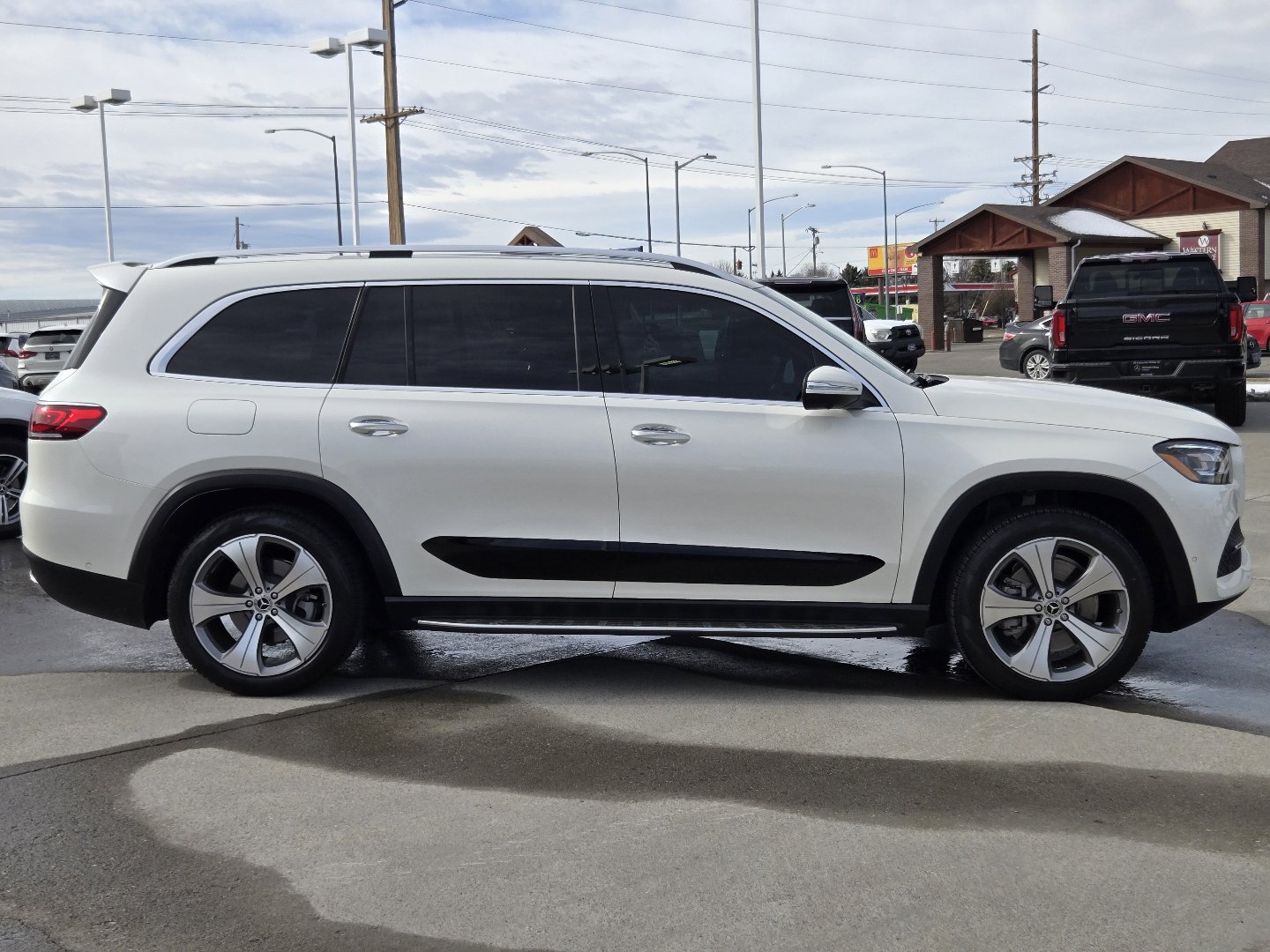 Used 2022 Mercedes-Benz GLS 450 4MATIC image 45