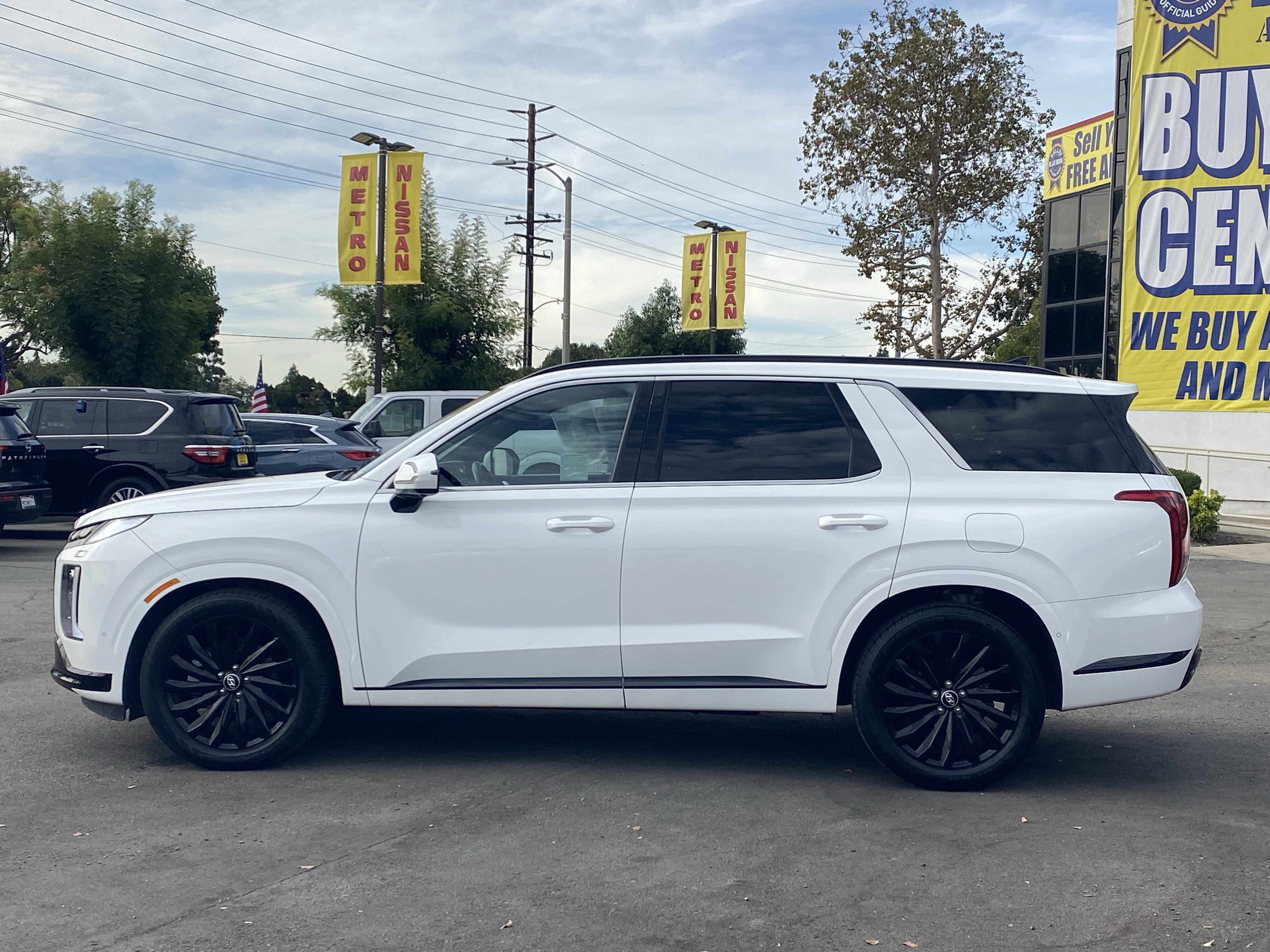 Used 2024 Hyundai Palisade Calligraphy image 6
