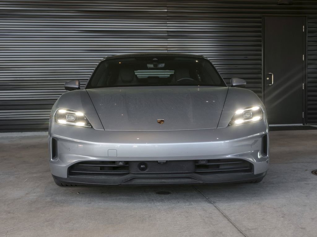 Certified 2025 Porsche Taycan image 10