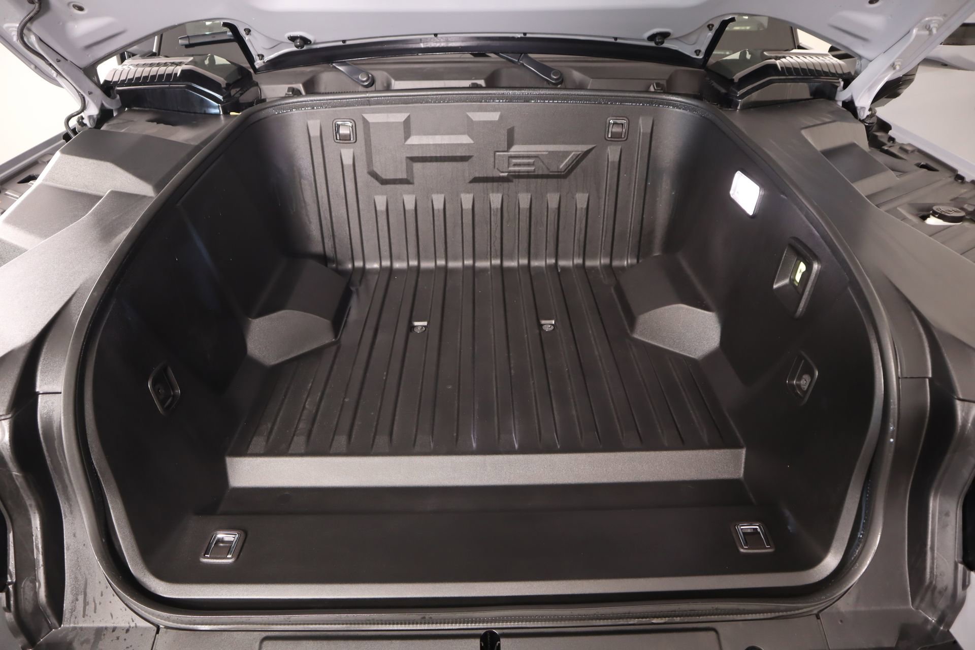 Used 2025 GMC Hummer EV 2X image 20