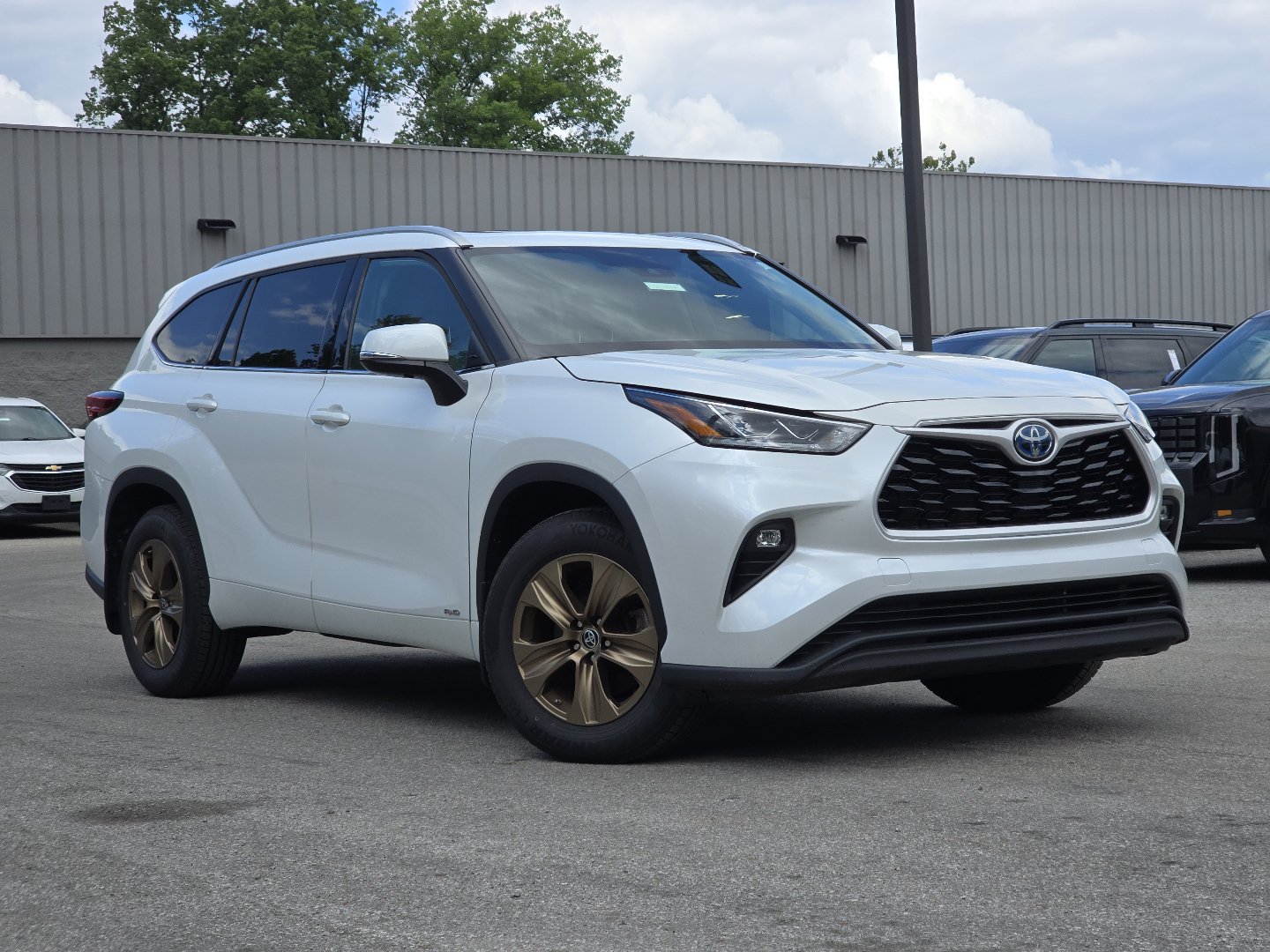 Used 2022 Toyota Highlander Bronze Edition