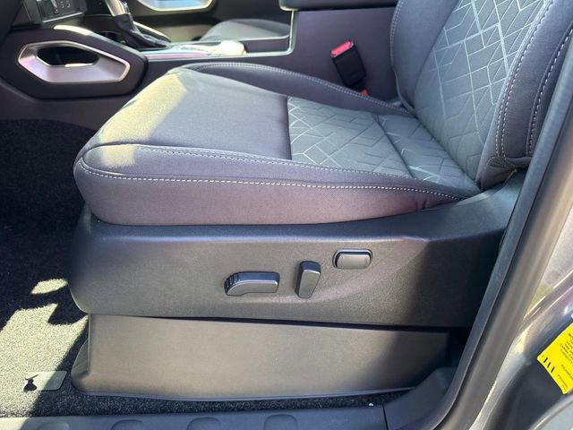 New 2026 Nissan Frontier SV image 19