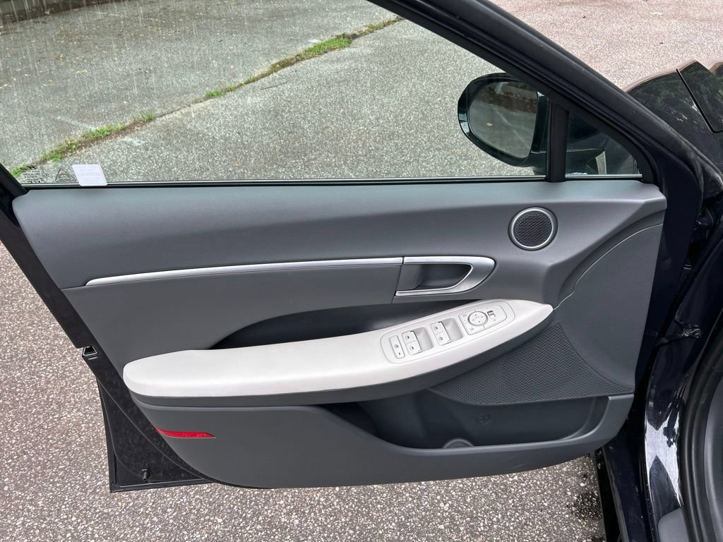 Certified 2026 Hyundai Sonata SEL FWD image 14