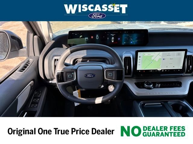 New 2026 Ford Expedition Active image 7