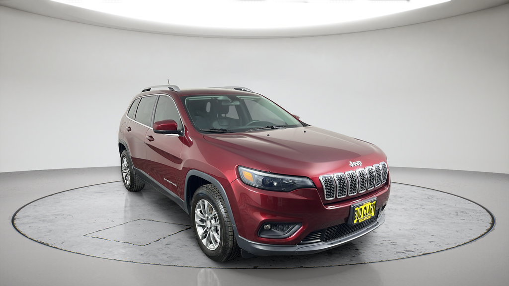 Used 2020 Jeep Cherokee Latitude Plus AWD/4WD image 2