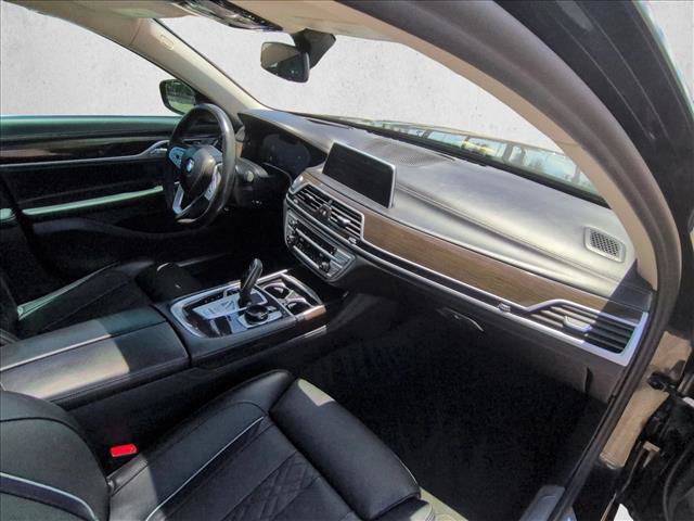 Used 2022 BMW 740i w/ Premium Package RWD image 22