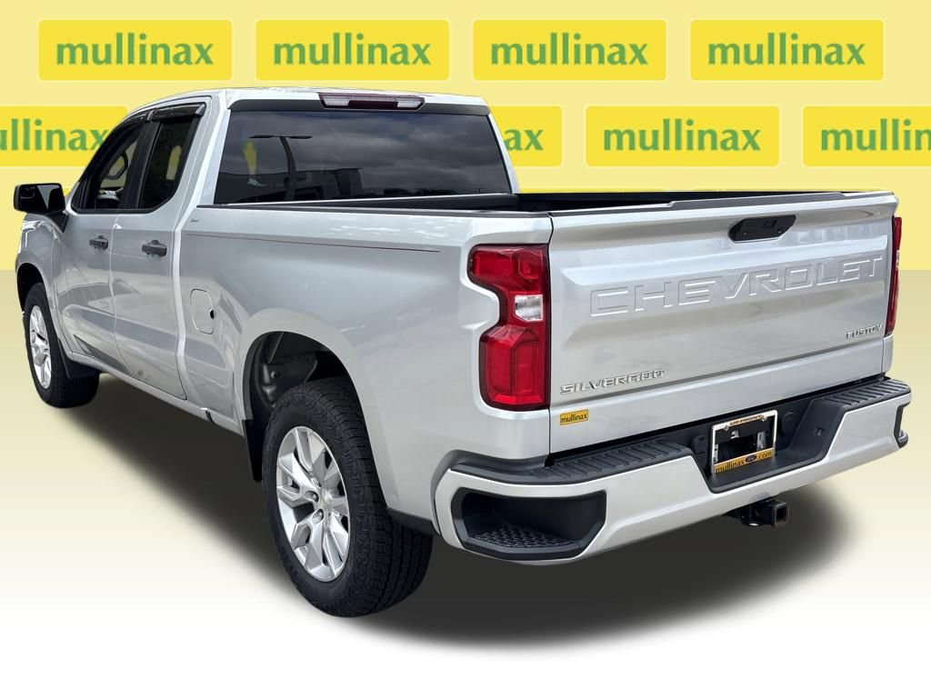 Used 2021 Chevrolet Silverado 1500 Custom image 9