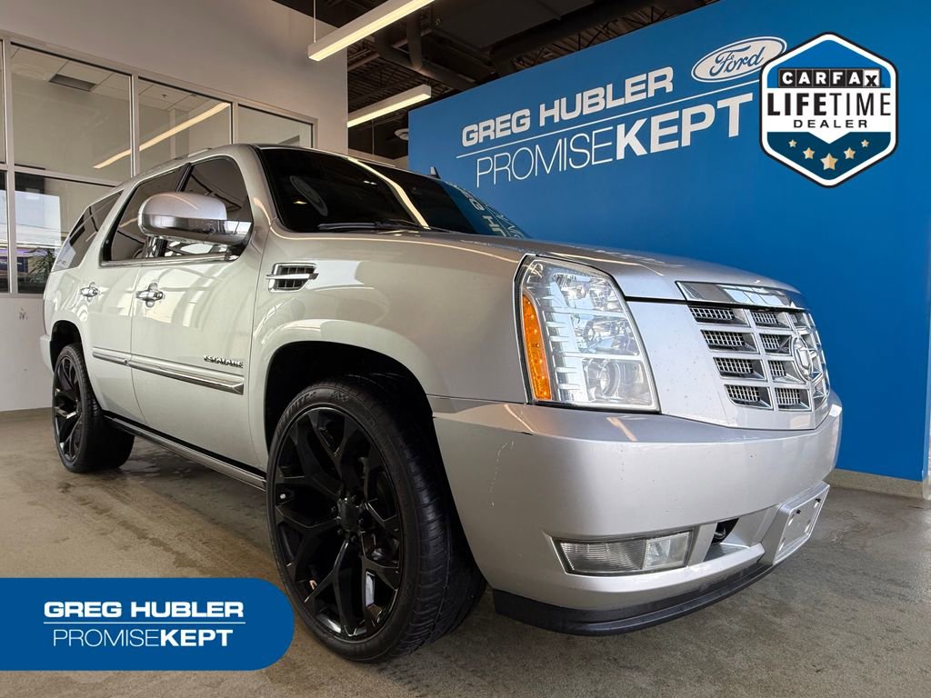 Used 2010 Cadillac Escalade Premium video 1