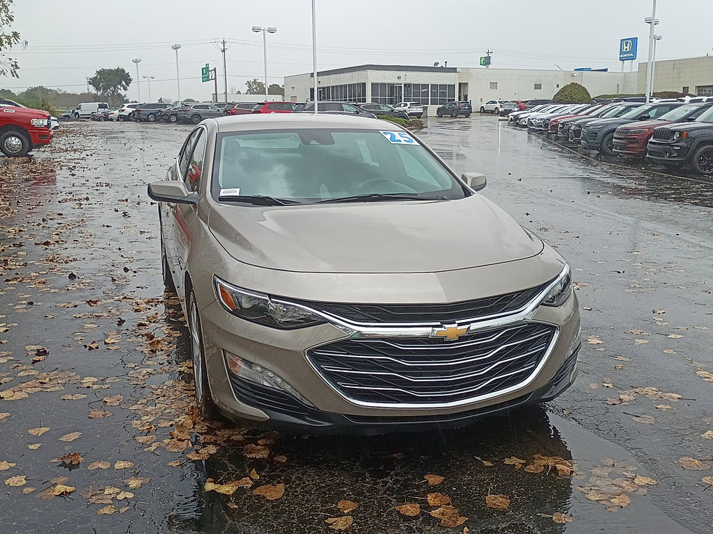 Used 2025 Chevrolet Malibu LT