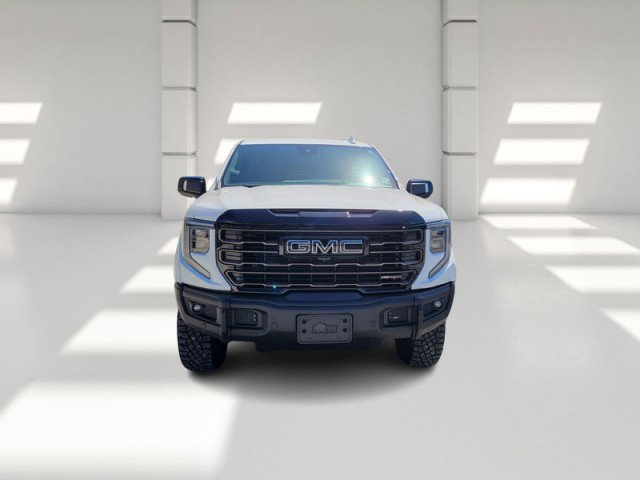 Used 2024 GMC Sierra 1500 AT4X image 2