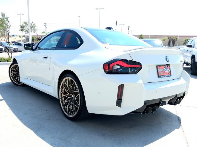 New 2026 BMW M2 w/ Lighting Package RWD image 5