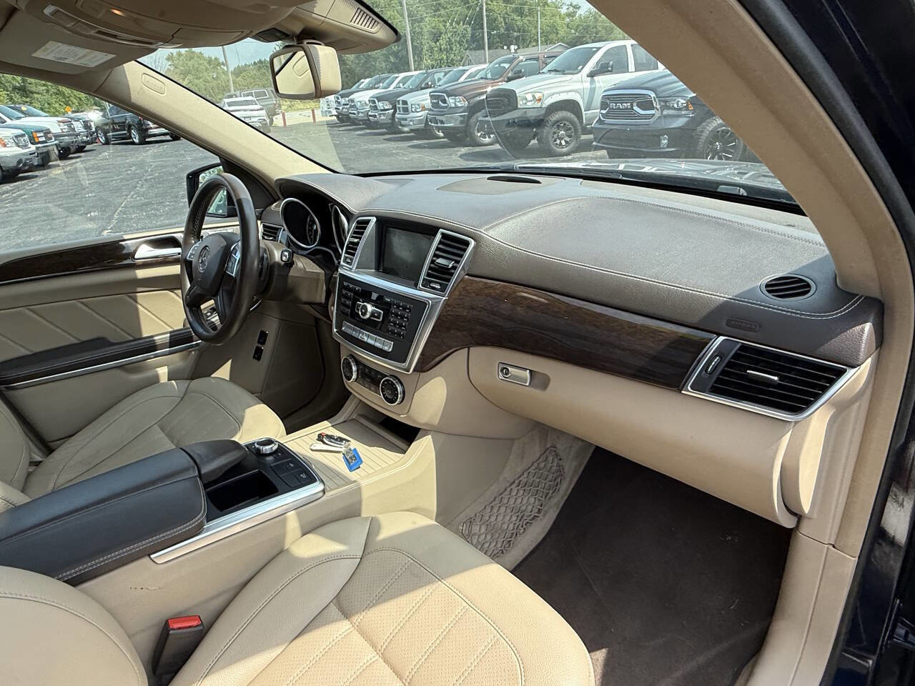 Used 2014 Mercedes-Benz GL 350 BlueTEC 4MATIC image 29