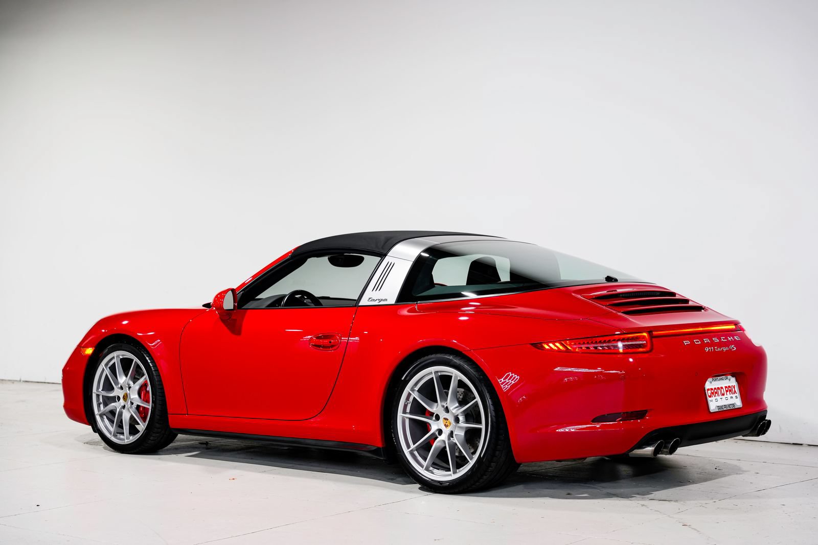 Used 2015 Porsche 911 Targa 4S AWD/4WD image 9