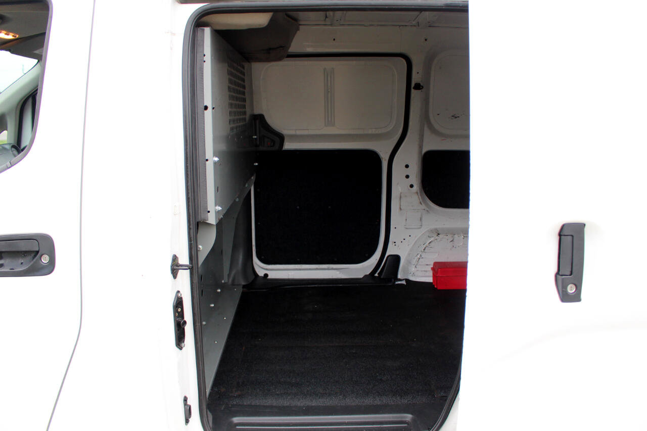 Used 2018 Nissan NV200 SV image 24